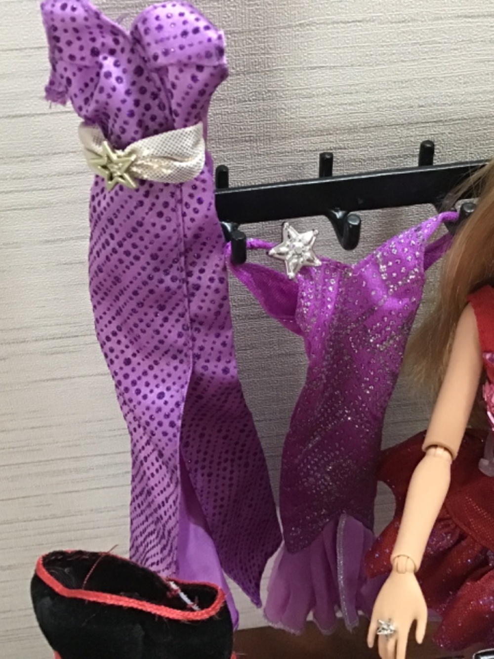 Barbie Doll and Clothing - Picture 4 of 14